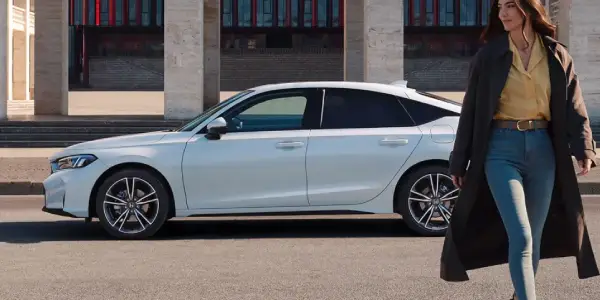 Honda Civic e:HEV Hybrid exterior side