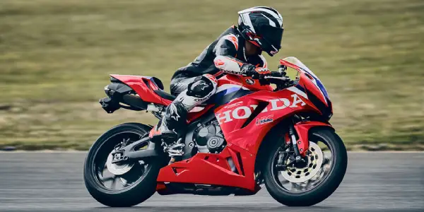 Honda CBR600RR supersport motorcycle overview