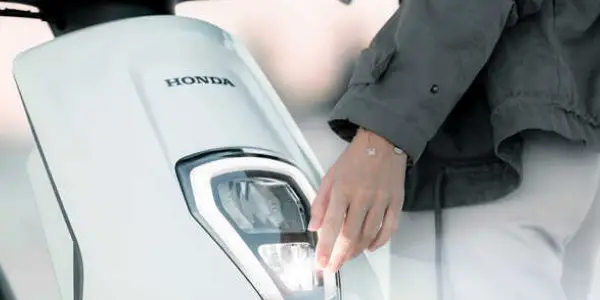 Honda EM1 e scooter specifications